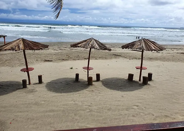 Bungalows La Perla Playa Azul